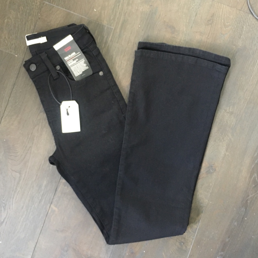 NEW! ✨ Levi’s Premium 726 High Rise Black Flare Jeans